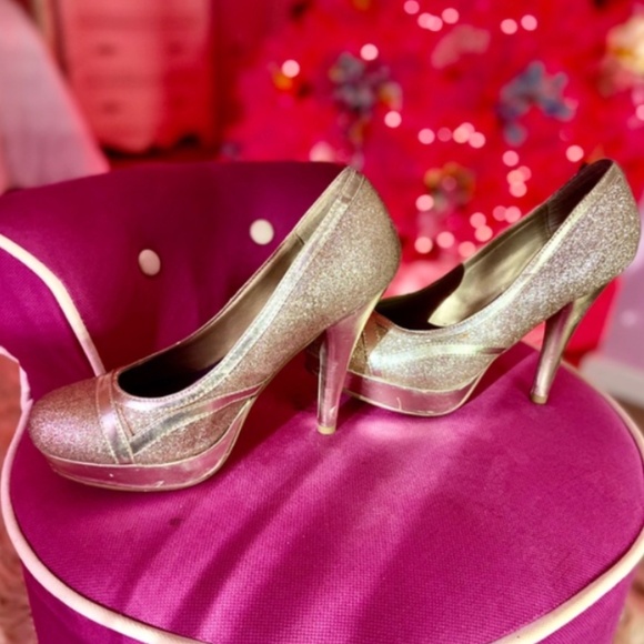 Madden Girl Gold Glitter Platform Sparkly Baddie Stiletto Heels Women’s Shoe 6.5 - Picture 4 of 12